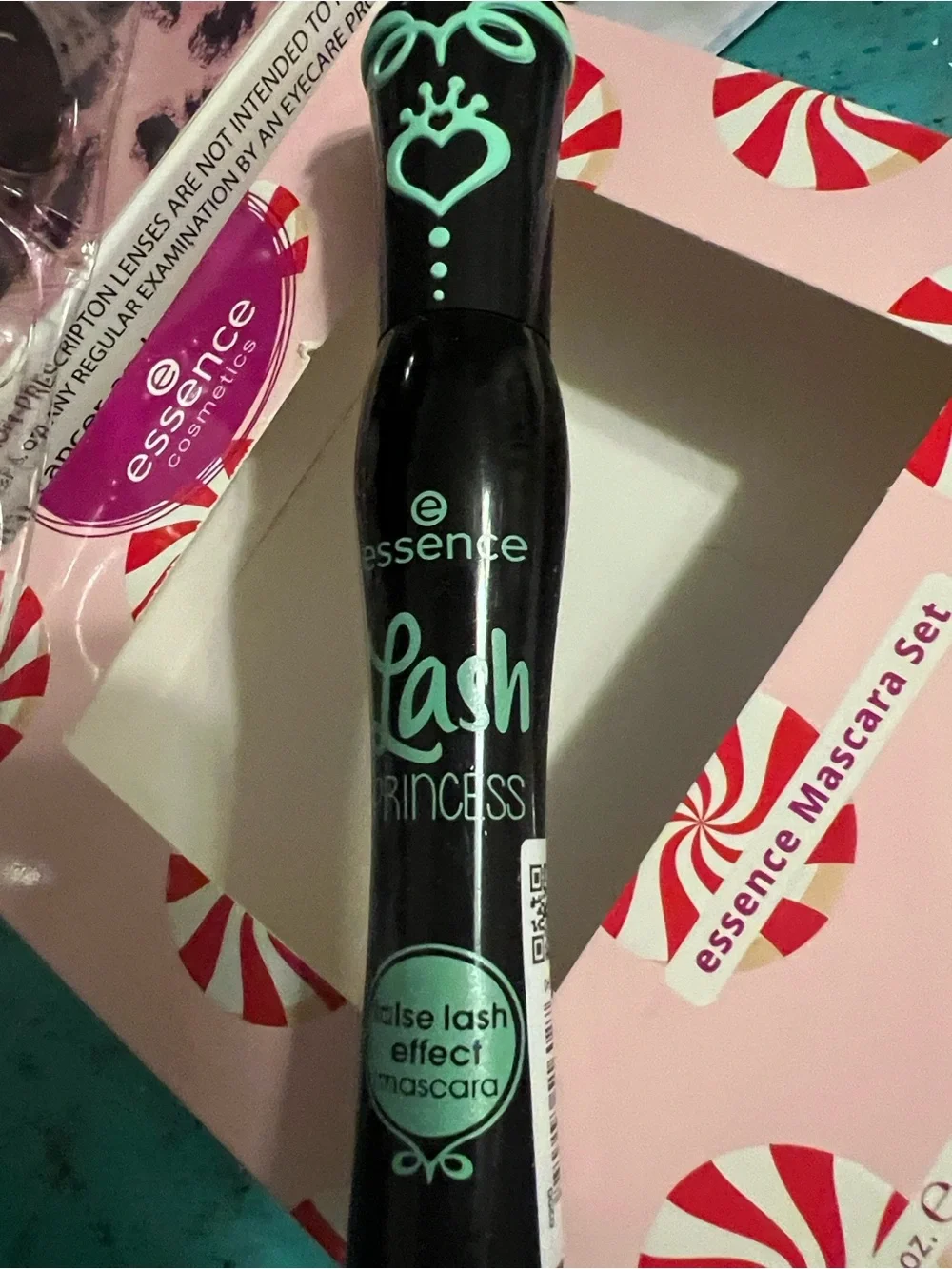 Essence Full Size 4 pack Mascara and Primer Set – Multi-Color Lash Collection